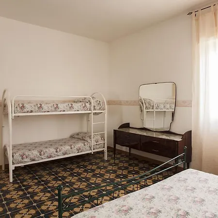 Casa Spiaggiabella M704 * 토레 리날다