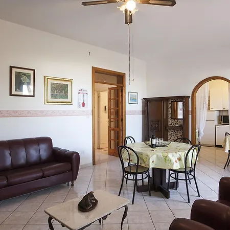 Casa Spiaggiabella M704 펜션 토레 리날다