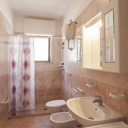 Casa Spiaggiabella M704 * 토레 리날다